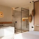 Noctis Hotel 4*