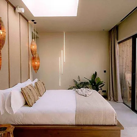Noctis Hotel